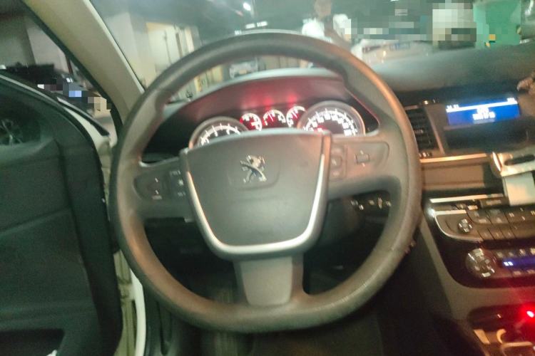 Used Peugeot 508 2013 2.0L 2nd Anniversary Edition with Automatic Sunroof – Classic Version Steering Wheel