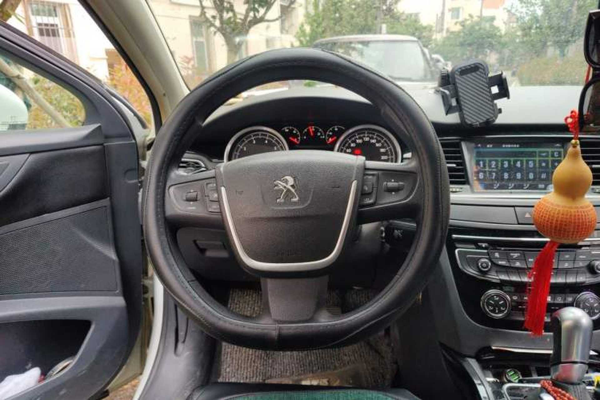 Used Peugeot 508 2013 2.0L 2nd Anniversary Edition with Automatic Sunroof – Classic Version Steering Wheel