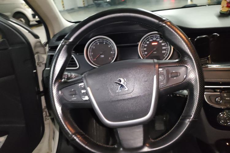 Used Peugeot 508 2013 2.0L 2nd Anniversary Edition with Automatic Sunroof – Classic Version Steering Wheel