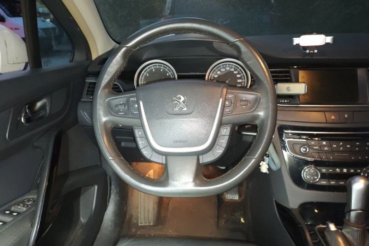 Used Peugeot 508 2013 2.0L 2nd Anniversary Edition Automatic Smart Enjoyment Version Steering Wheel