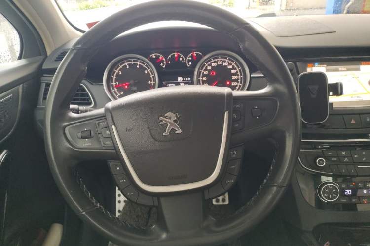 Used Peugeot 508 2013 2.3L Roland Garros Edition Steering Wheel