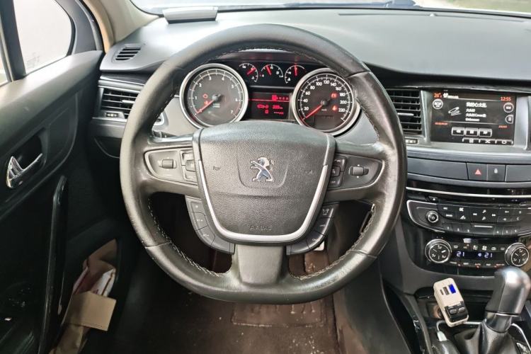 Used Peugeot 508 2013 2.0L 2nd Anniversary Edition Automatic Smart Enjoyment Version Steering Wheel