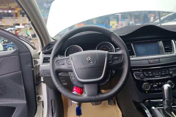 Used Peugeot 508 2013 2.0L 2nd Anniversary Edition with Automatic Sunroof – Classic Version Steering Wheel
