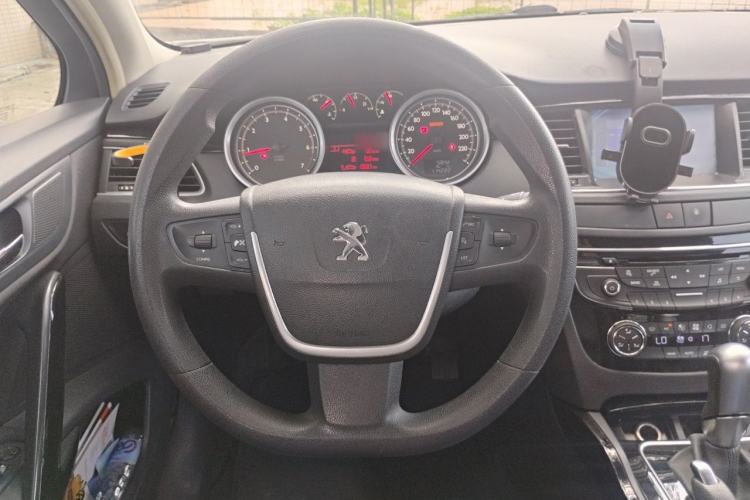 Used Peugeot 508 2013 2.0L 2nd Anniversary Edition with Automatic Sunroof – Classic Version Steering Wheel