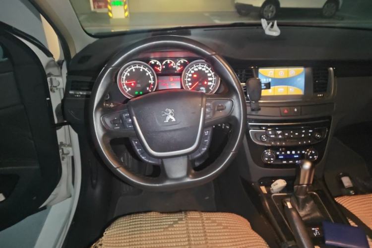 Used Peugeot 508 2013 2.0L 2nd Anniversary Edition with Automatic Sunroof – Classic Version Steering Wheel