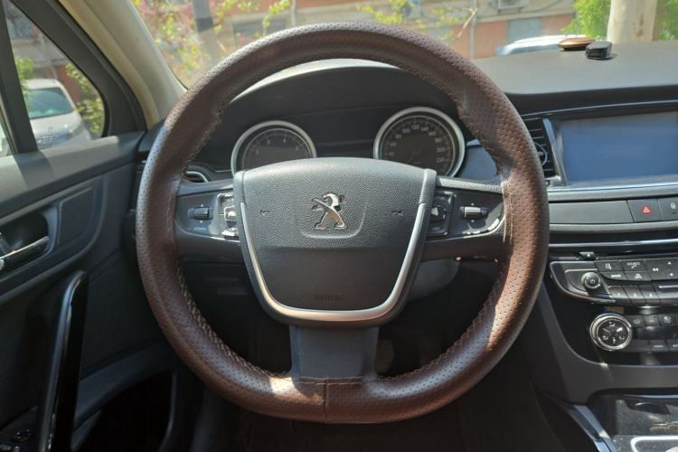 Used Peugeot 508 2013 2.0L 2nd Anniversary Edition with Automatic Sunroof – Classic Version Steering Wheel