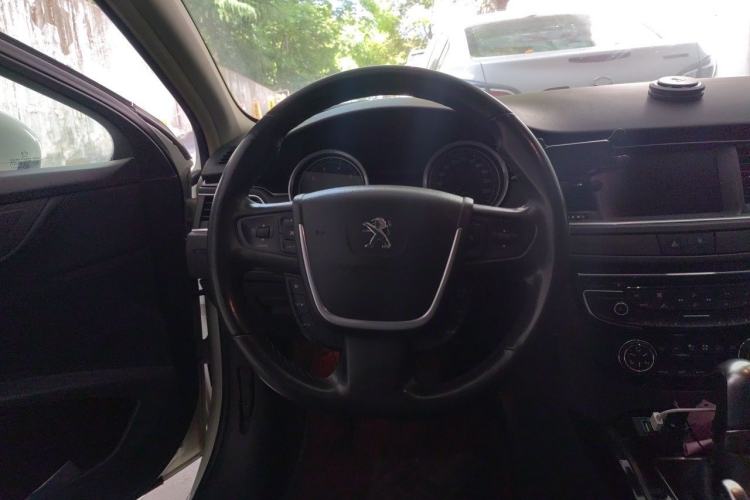 Used Peugeot 508 2013 2.0L 2nd Anniversary Edition Automatic Smart Enjoyment Version Steering Wheel