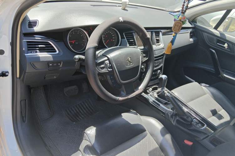 Used Peugeot 508 2013 2.0L 2nd Anniversary Edition Automatic Smart Enjoyment Version Steering Wheel