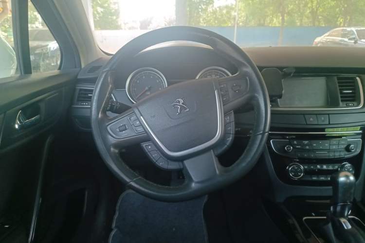 Used Peugeot 508 2013 2.0L 2nd Anniversary Edition with Automatic Sunroof – Classic Version Steering Wheel