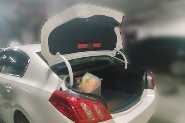 Used Peugeot 508 2013 2.0L 2nd Anniversary Edition with Automatic Sunroof – Classic Version Trunk