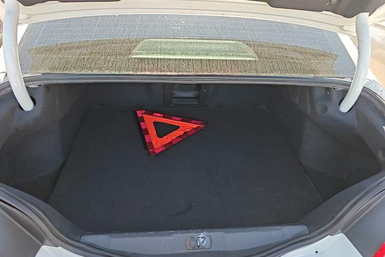 Used Peugeot 508 2013 2.0L 2nd Anniversary Edition Automatic Smart Enjoyment Version Trunk