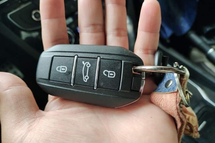 Used Peugeot 508 2013 2.3L Roland Garros Edition Vehicle Key