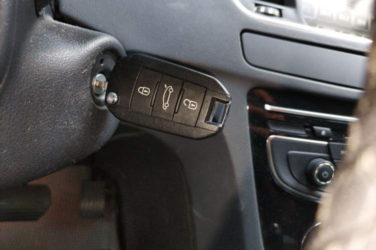 Used Peugeot 508 2013 2.0L 2nd Anniversary Edition Automatic Smart Enjoyment Version Vehicle Key