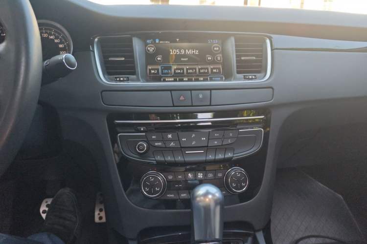 Used Peugeot 508 2014 2.3L Roland Garros Edition Audio And AC Panel