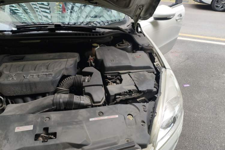 Used Peugeot 508 2014 2.3L Roland Garros Edition Engine Bay Left