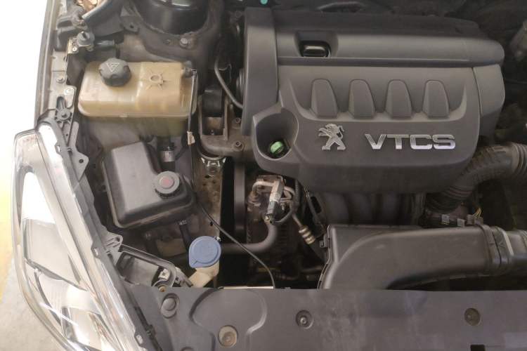 Used Peugeot 508 2014 2.3L Roland Garros Edition Engine Bay Right