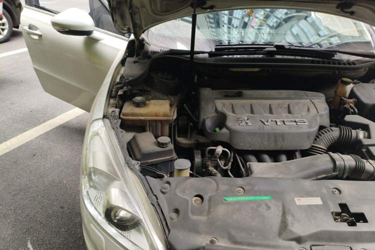 Used Peugeot 508 2014 2.3L Roland Garros Edition Engine Bay Right