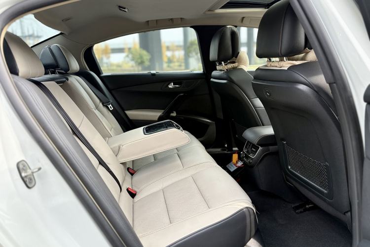 Used Peugeot 508 2014 2.3L Roland Garros Edition Interior 3