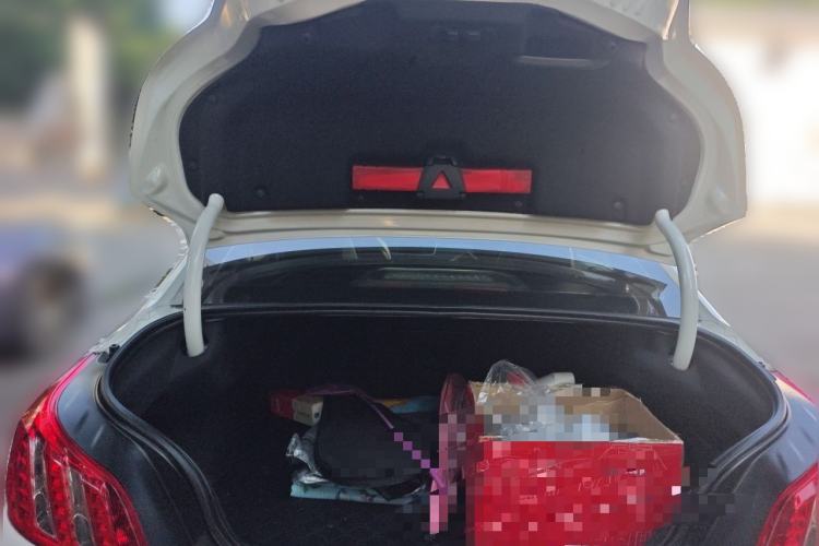 Used Peugeot 508 2014 2.3L Roland Garros Edition Trunk
