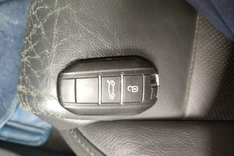 Used Peugeot 508 2014 2.3L Roland Garros Edition Vehicle Key