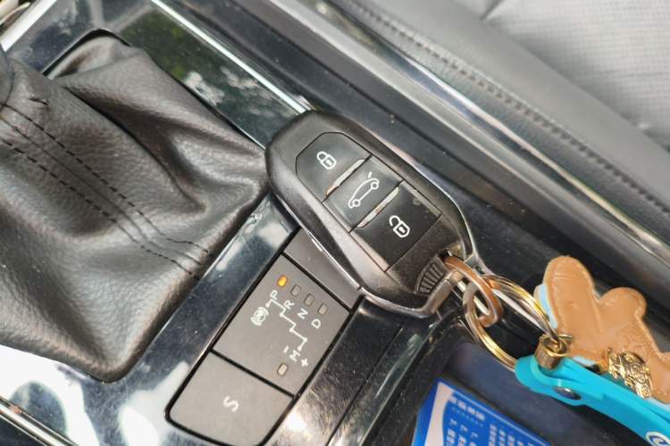 Used Peugeot 508 2014 2.3L Roland Garros Edition Vehicle Key