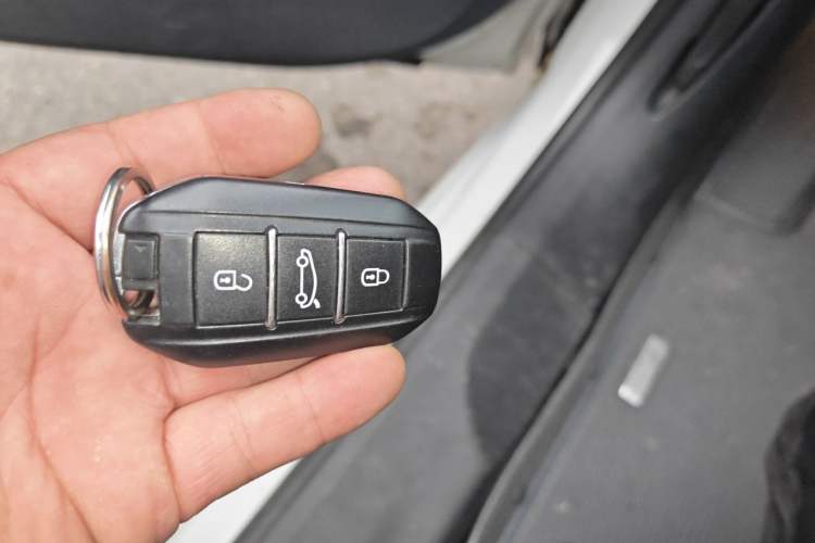 Used Peugeot 508 2014 2.3L Roland Garros Edition Vehicle Key