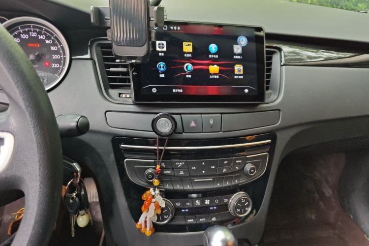 Used Peugeot 508 2015 2.0L Automatic Zhiyi Edition Audio And AC Panel