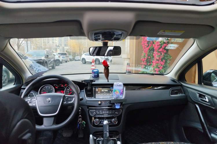Used Peugeot 508 2015 2.0L Automatic Zhiyi Edition Center Console