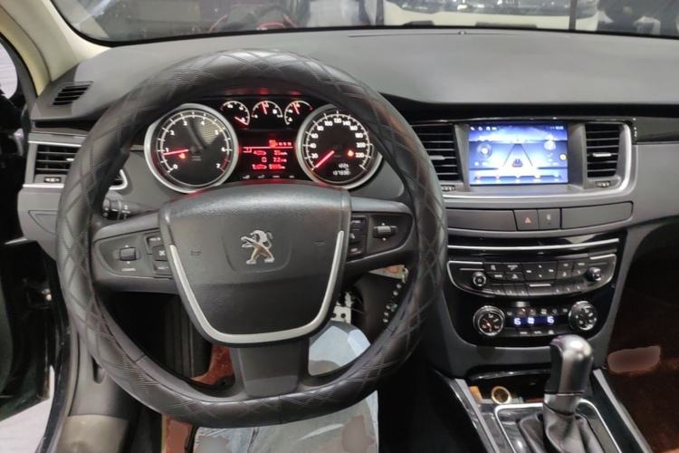 Used Peugeot 508 2015 1.6THP Automatic Zhiiyi Edition Center Console