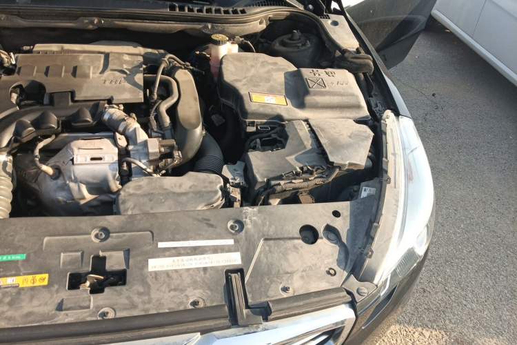 Used Peugeot 508 2015 1.6THP Automatic Zhiiyi Edition Engine Bay Left