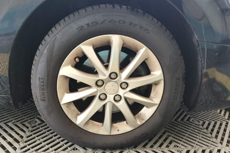 Used Peugeot 508 2015 1.6THP Automatic Zhiiyi Edition Right Front Wheel Hub