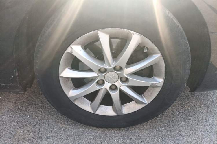 Used Peugeot 508 2015 1.6THP Automatic Zhiiyi Edition Right Front Wheel Hub