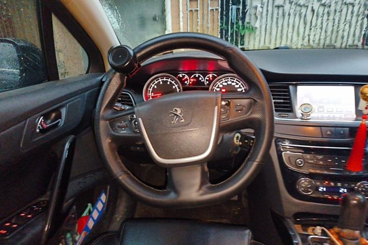 Used Peugeot 508 2015 2.0L Automatic Zhiyi Edition Steering Wheel