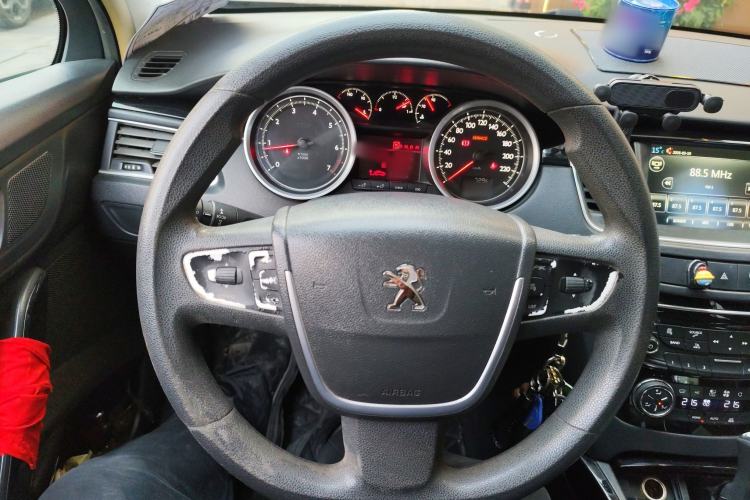 Used Peugeot 508 2015 2.0L Automatic Zhiyi Edition Steering Wheel