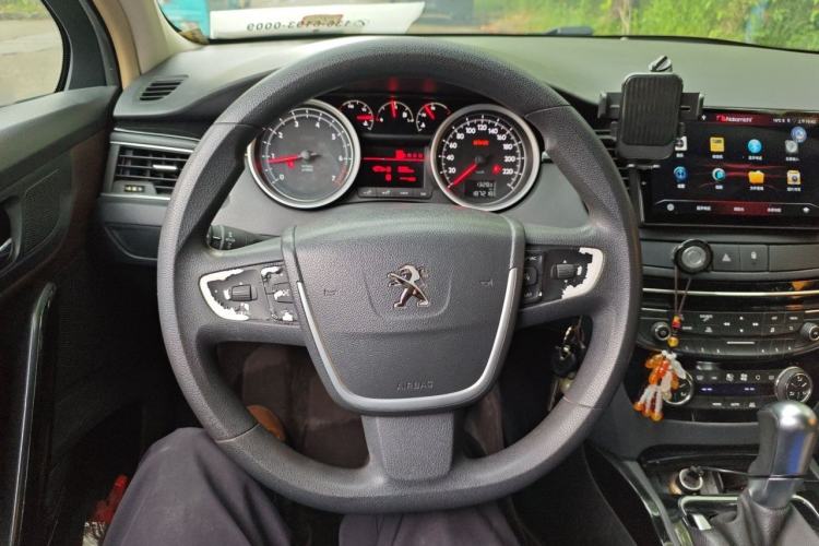 Used Peugeot 508 2015 2.0L Automatic Zhiyi Edition Steering Wheel