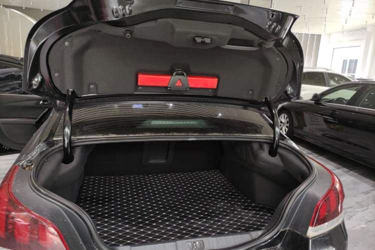 Used Peugeot 508 2015 1.6THP Automatic Zhiiyi Edition Trunk