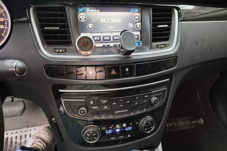 Used Peugeot 508 2015 1.8THP Automatic Prestige Edition Audio And AC Panel