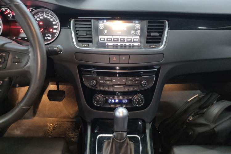 Used Peugeot 508 2015 1.6THP Automatic Prestige Edition Audio And AC Panel