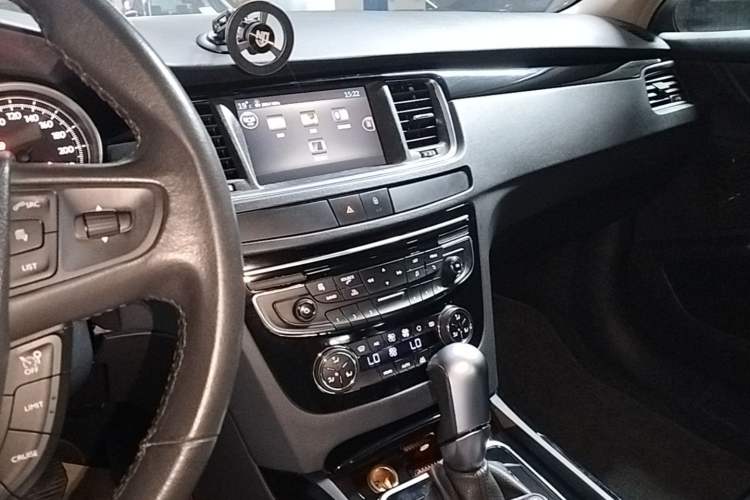Used Peugeot 508 2015 1.6THP Automatic Prestige Edition Audio And AC Panel