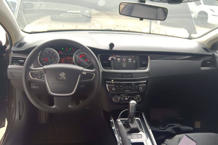 Used Peugeot 508 2015 2.0L Automatic Zhiyi Edition Center Console