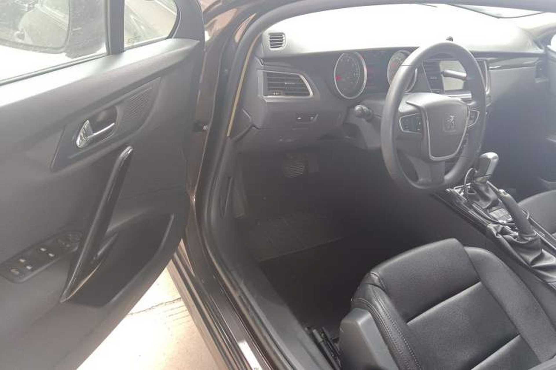 Used Peugeot 508 2015 2.0L Automatic Zhiyi Edition Driver Seat