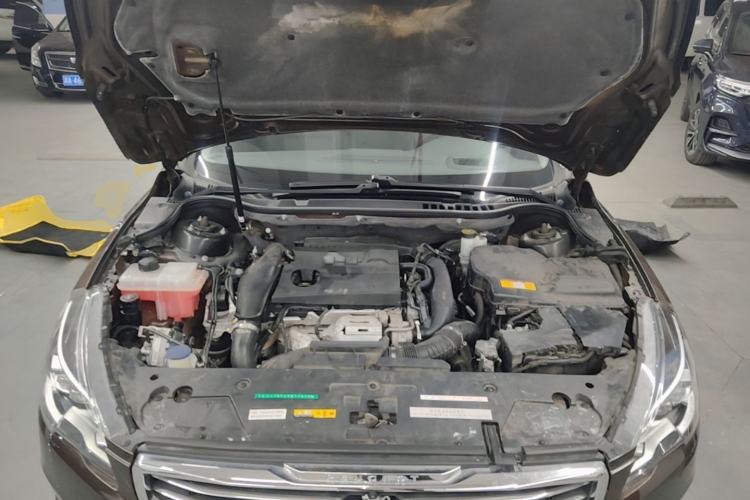 Used Peugeot 508 2015 1.8THP Automatic Flagship Edition Engine Bay