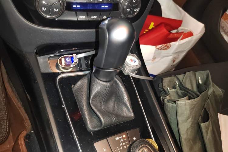 Used Peugeot 508 2015 1.6THP Automatic Prestige Edition Gear Lever