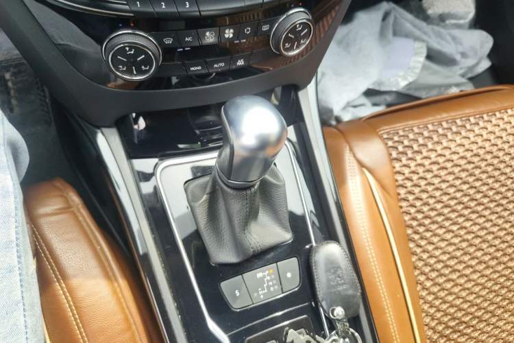 Used Peugeot 508 2015 1.6THP Automatic Prestige Edition Gear Lever