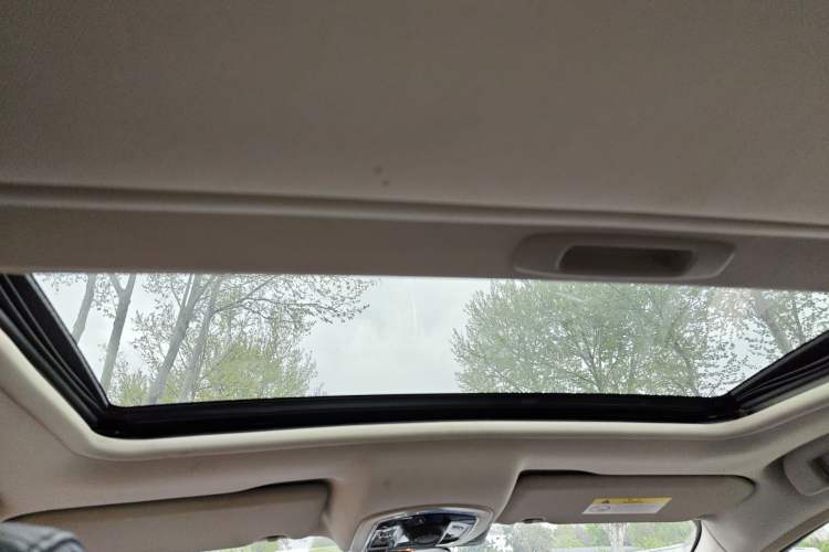 Used Peugeot 508 2015 1.6THP Automatic Prestige Edition Headliner