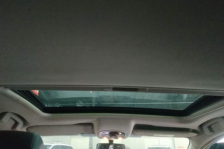 Used Peugeot 508 2015 2.0L Automatic Zhiyi Edition Headliner