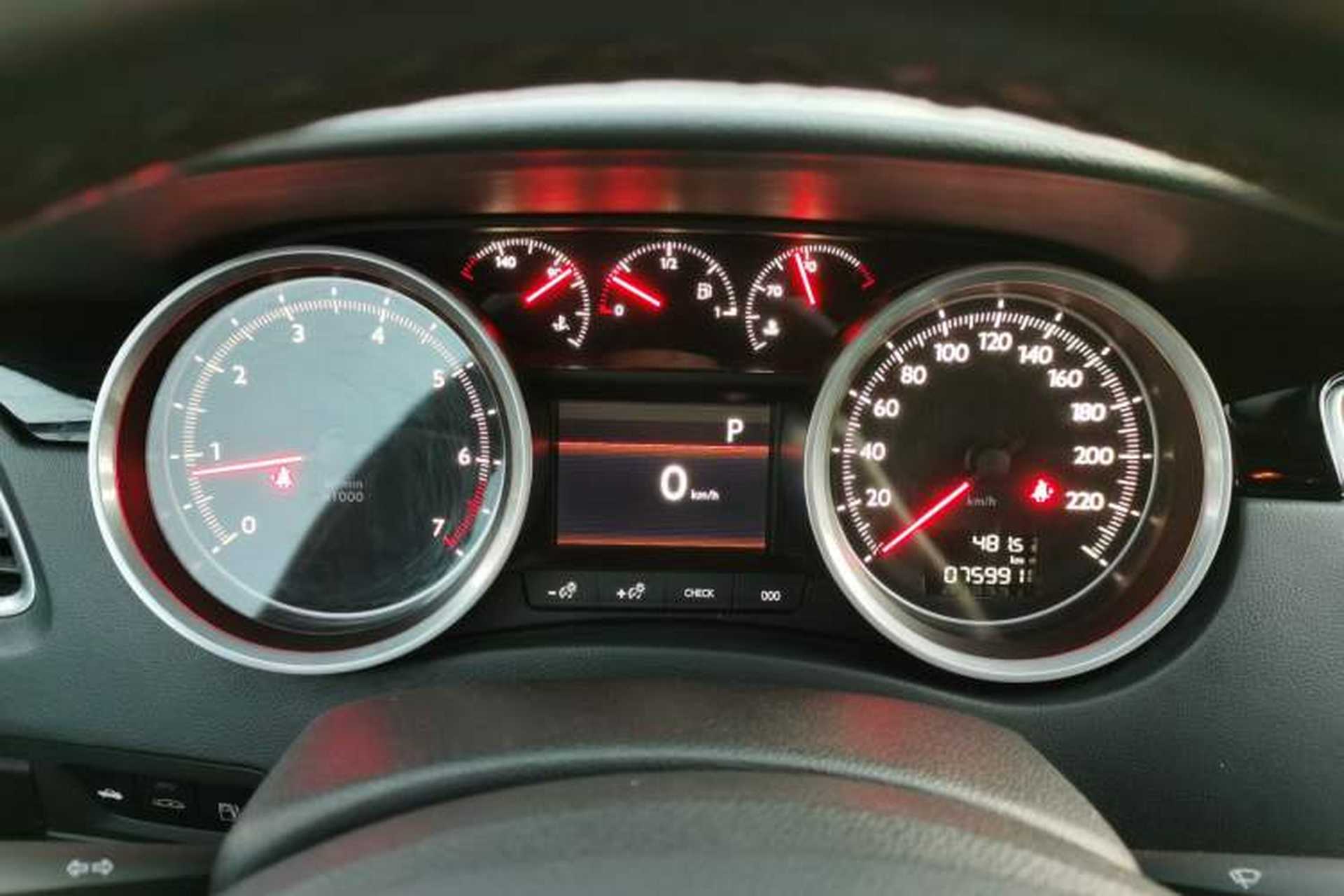 Used Peugeot 508 2015 1.8THP Automatic Flagship Edition Instrument Cluster