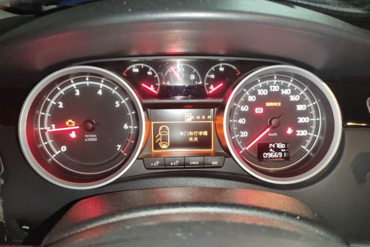Used Peugeot 508 2015 1.6THP Automatic Prestige Edition Instrument Cluster