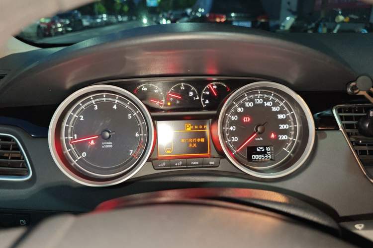 Used Peugeot 508 2015 2.0L Automatic Zhiyi Edition Instrument Cluster