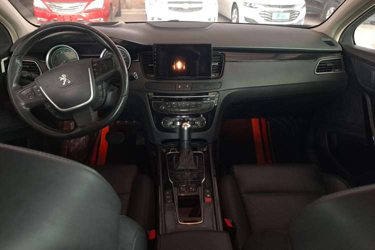 Used Peugeot 508 2015 1.8THP Automatic Flagship Edition Interior 2